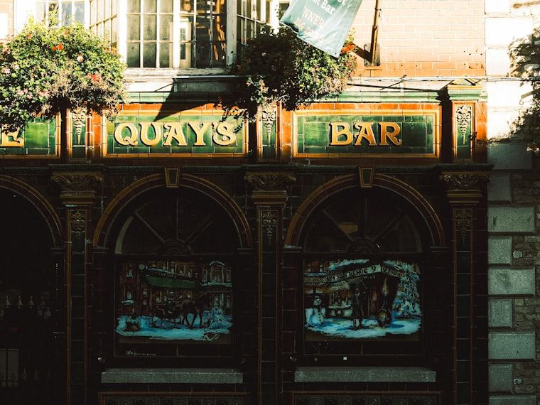 The Crooked Harp website design